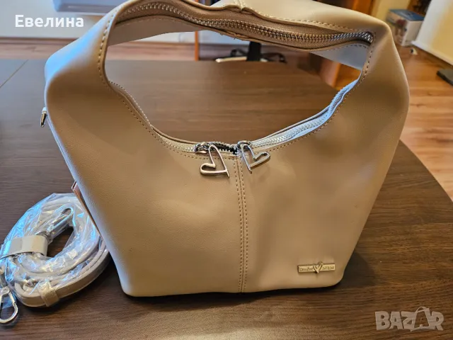 Дамска чанта DeeZee, нова с етикет, снимка 2 - Чанти - 49160079