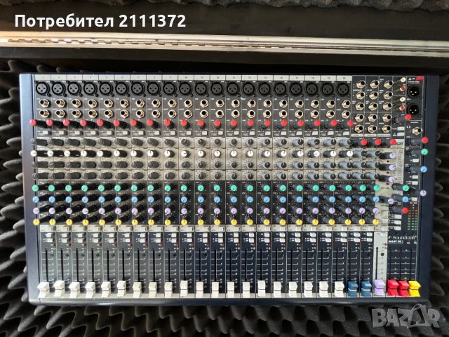 Миксер Soundcraft, снимка 1 - Ресийвъри, усилватели, смесителни пултове - 44213156