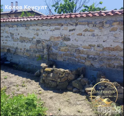 стара къща в село Мезек, снимка 2 - Къщи - 55885608