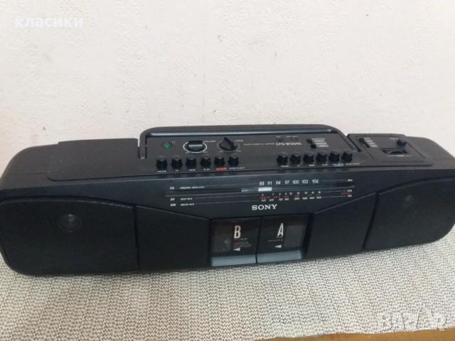 Радиокасетофон SONY, снимка 2 - Радиокасетофони, транзистори - 53755001