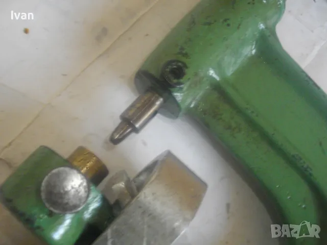 РЪЧНА ВИНТОВА ПРЕСА ПЕРФОРИРАНЕ НА КОЖА ЩАНЦОВАНЕ ЩАМПОВАНЕ КОЛАНИ АКСЕСОАРИ НЕМСКА СТАРО КАЧЕСТВО, снимка 15 - Други инструменти - 49689795