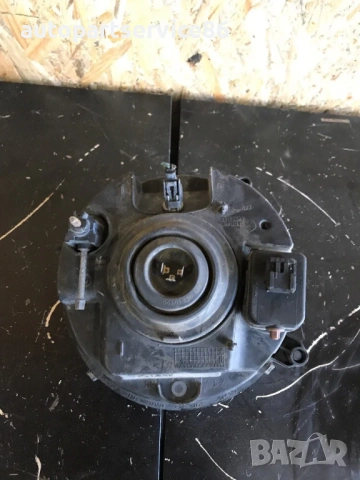 Предна дясна фарова светлина за Jeep Cherokee 2.8 Crdi (2003-2007), снимка 3 - Части - 53591285