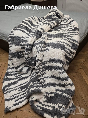 Луксозно ръчно плетено одеало. , снимка 3 - Олекотени завивки и одеяла - 53057721