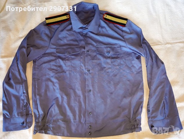 старшинска риза на съветската милиция.1970-80, снимка 1 - Други ценни предмети - 41857965