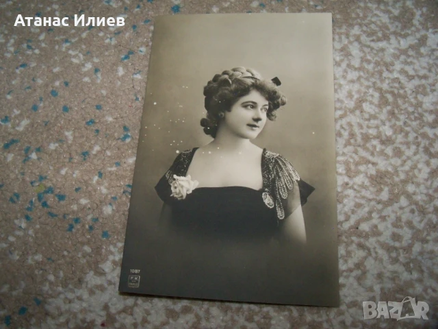 Две стари френски пощенски картички, мода прически, снимка 4 - Филателия - 50774324