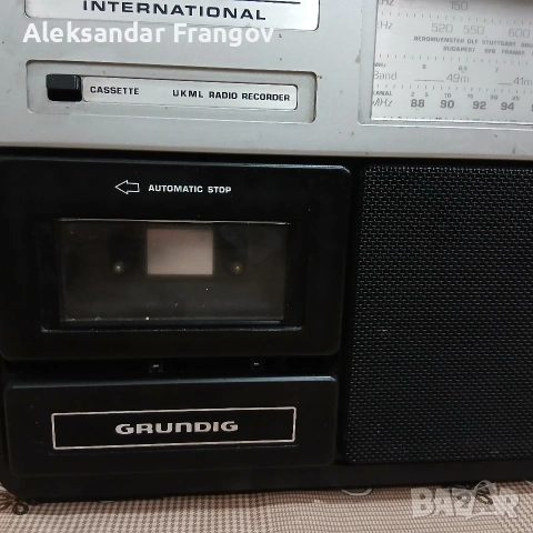 GRUNDIG RR 220 , снимка 2 - Радиокасетофони, транзистори - 53132231