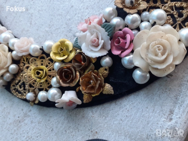 Интересен ръчно изработен кичест накит за носия - нагръдник, снимка 4 - Антикварни и старинни предмети - 53332797