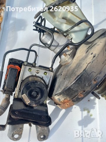 Спирачна помпа и казанче за тойота ярис 2008г., снимка 3 - Части - 44212740