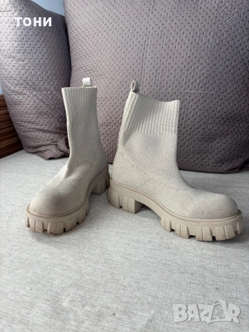 Ботуши, снимка 2 - Дамски ботуши - 52475798