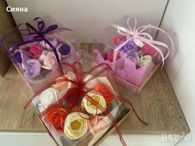 Кутия със сапунени рози