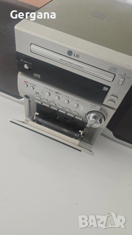 Аудио система LG LX-M320, снимка 2 - Радиокасетофони, транзистори - 51795508