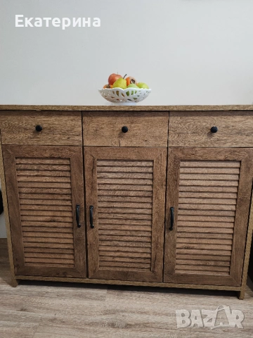 Шкаф-бюфет MANDERUF