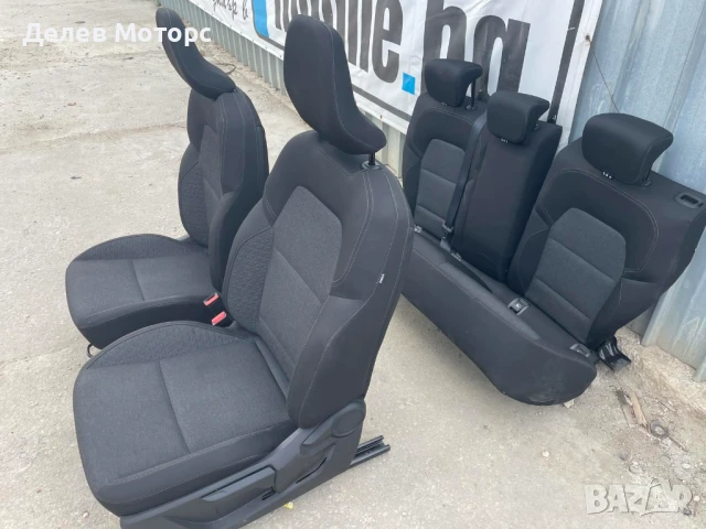 Салон, седалки предни и задни от Renault Clio 5 1. 0 TCe, 101 hp, 5sp. , engine H4D450, 77 000 km, снимка 4 - Части - 51212177