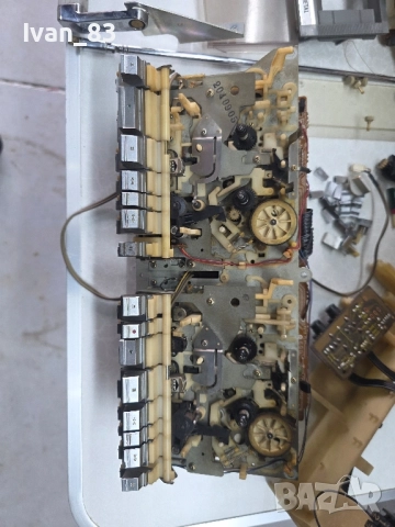 Радиокасетофон Sharp gf 575 НА ЧАСТИ!, снимка 2 - Радиокасетофони, транзистори - 47719347