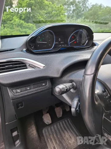 Peugeot 2008 1.6 HDI/ 115кс/ Фул Екстри за модела/НОВ ВНОС/ТОП СЪСТОЯНИЕ , снимка 9 - Автомобили и джипове - 56228495