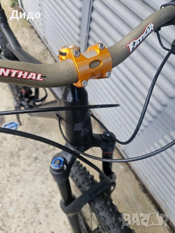 Планински велосипед Cube stereo race Downhill мекица хидравлични спирачки , снимка 2 - Велосипеди - 53846013