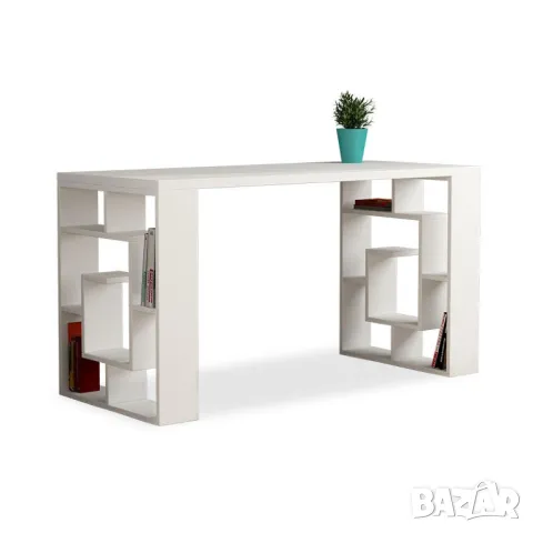 Бюро в бял цвят с рафтове 
