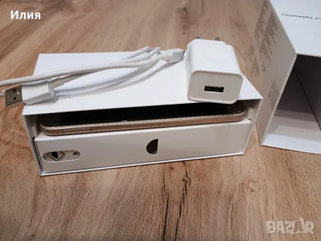 Продавам телефон Huawei с оригинална кутия, снимка 2 - Huawei - 47390451