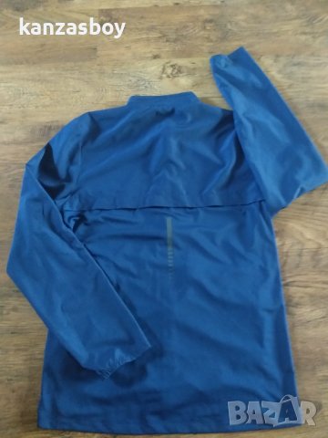 Asics Core Running Jacket en Azul - страхотно мъжко горнище КАТО НОВО, снимка 10 - Спортни дрехи, екипи - 40958387