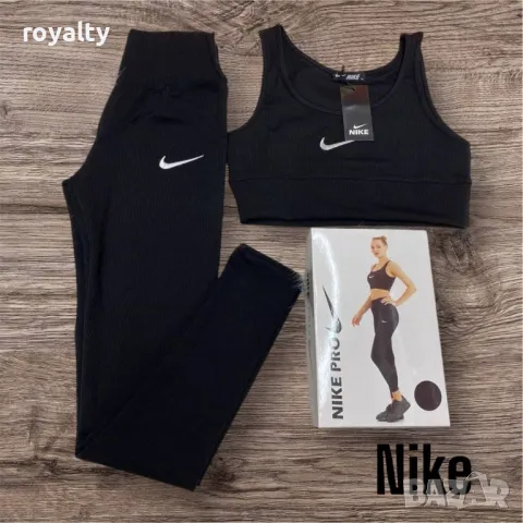 Nike дамски комплект Различни цветове , снимка 5 - Спортни екипи - 49824611