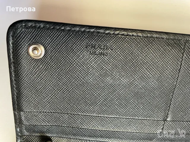 Портфейл Prada от кожа Оригинал, снимка 9 - Портфейли, портмонета - 56103303