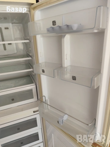 Хладилник Samsung no frost, снимка 5 - Хладилници - 53696034