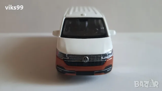 Bburago Volkswagen VW T6.1 Transporter 2020 - Мащаб 1:43, снимка 8 - Колекции - 55967418