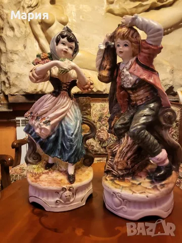 Две статуетки Capodimonte 040, снимка 1