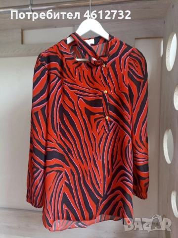 Дамска риза Escada, снимка 2 - Ризи - 52041259