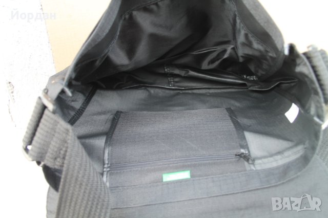 Чанта ''Benetton'', снимка 9 - Чанти - 42357131