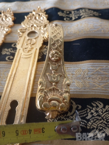 Два комплекта барокови дръжки за врата с шилд, снимка 3 - Други ценни предмети - 52179092