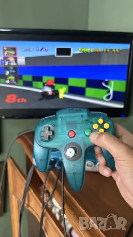 Nintendo 64 (N64) в лимитирания полупрозрачен цвят Ice Blue (прозрачно синьо от серията Funtastic),, снимка 8 - Nintendo конзоли - 55720629