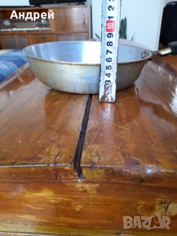 Стар алуминиев тиган #4, снимка 4 - Антикварни и старинни предмети - 33829757