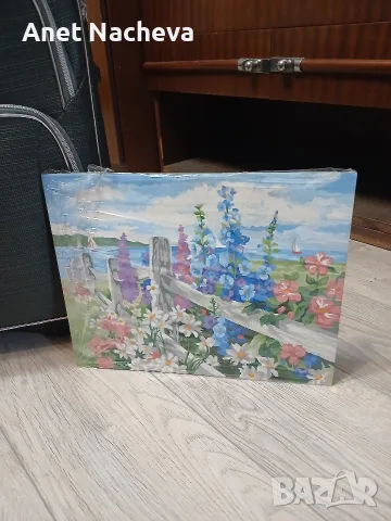 Куфар малък на две колелца и рисувана картина, снимка 3 - Куфари - 56332163