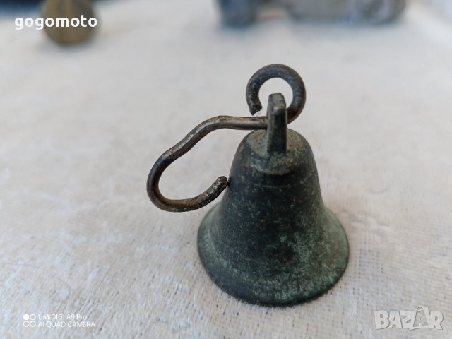 старо малко звънче, чан, хлопка за врата 
