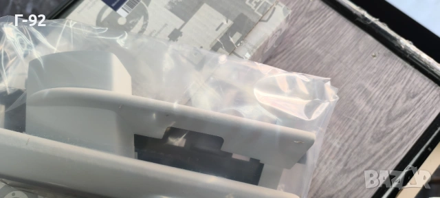 A1298800205/9999**NEU**MERCEDES-BENZ**R129 /2-3**РЕШЕТКА -КАПАЧЕ ЗА КУКАТА НА ТЕГЛЕНЕ**, снимка 7 - Части - 53076990