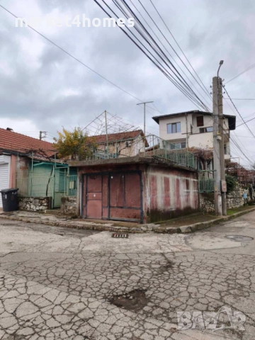 уютна къща в най-предпочитаната част на 9-ти квартал, снимка 2 - Къщи - 52772573