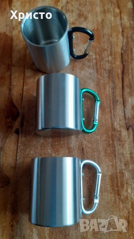 метално канче за напитки с карабинер