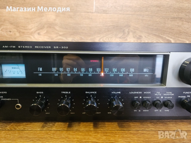 Hitachi SR-302 Stereo Receiver Ресивър Усилвател с радио – Ретро класика / Vintage Audio, снимка 4 - Ресийвъри, усилватели, смесителни пултове - 52361172