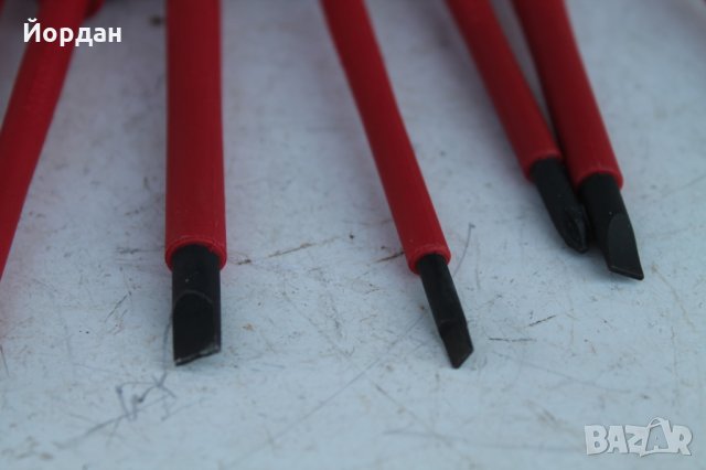 Магнитна отвертка с 10 накрайника , снимка 4 - Отвертки - 33829712