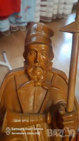 Дървена статуетка на страж-30 см,дърворезба, снимка 2 - Колекции - 34315930