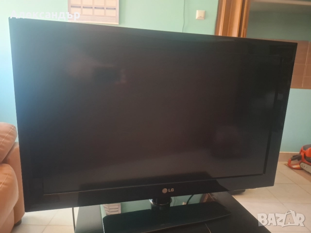 LG телевизор 32 инча модел 32LD450