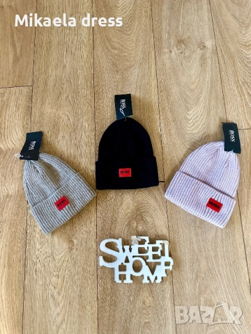 Разкошни шапки СК,The North face,Miu Miu с етествен пух, снимка 6 - Шапки - 52371754