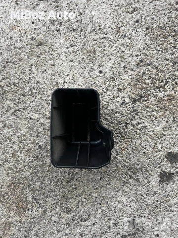 Скоба държач триъгълник БМВ Е90 91 BMW, снимка 3 - Части - 52308442