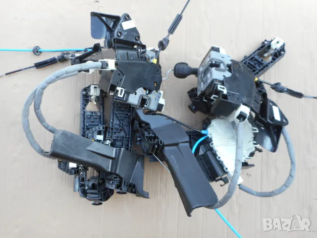 Брави - брава за врати и задни капаци от Мерцедес, снимка 2 - Части - 39739858