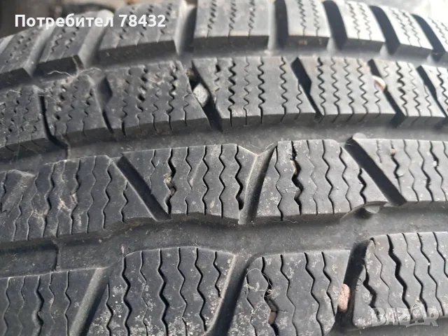 Зимни гуми 205/55/17 - 2 бр, снимка 2 - Гуми и джанти - 56235577