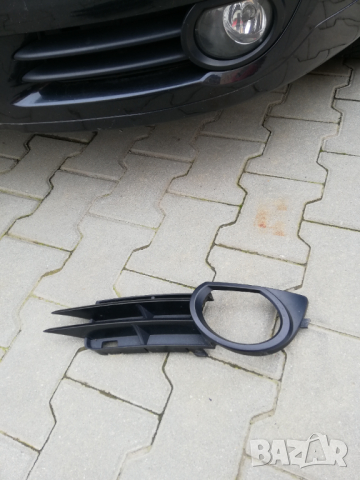 Решетка на халогенен фар за Ауди А 3 лява