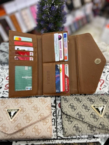 портмонета guess , снимка 3 - Портфейли, портмонета - 50686474
