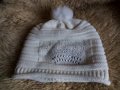 Страхотна шапка с корона и помпон естествен косъм, снимка 2