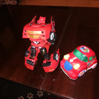  Трансформиращ се робот кола +подарък , снимка 7 - Коли, камиони, мотори, писти - 36200641